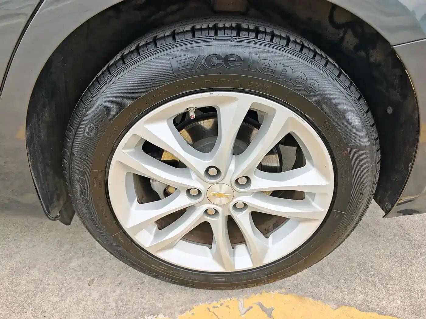 2017 Chevrolet Malibu XL 1.5T Automatic Elite Edition — миниатюра 8