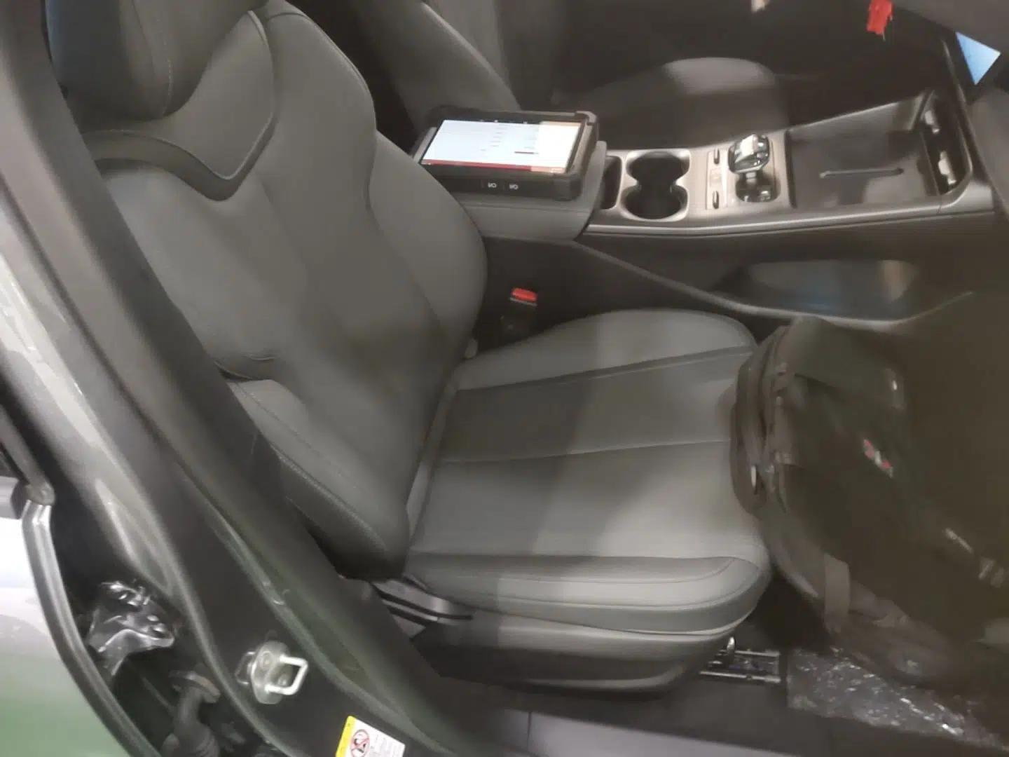 BYD Qin PLUS 2025 DM-i Smart Drive 55KM Leading Model — миниатюра 23