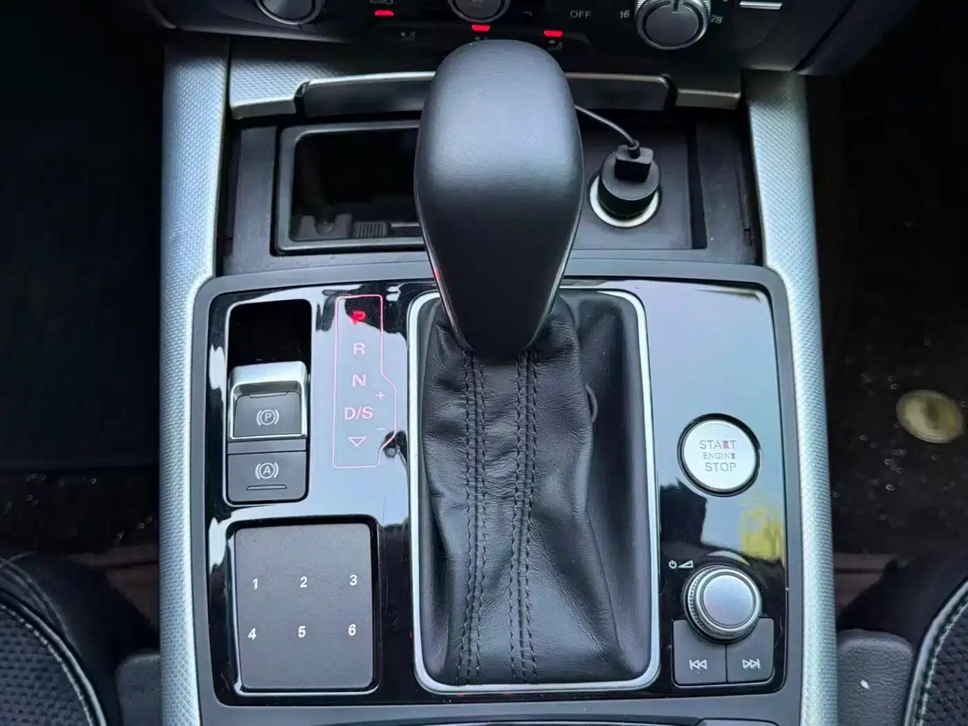 Audi A6L 2014 TFSI Standard Edition — миниатюра 8