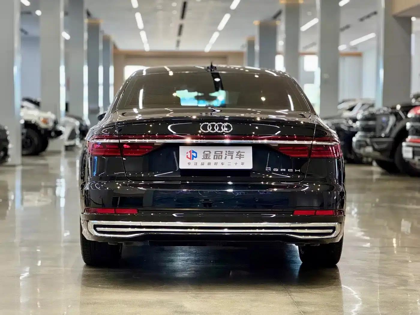2024 Audi A8 A8L Horch Founder's Edition Legend — миниатюра 5