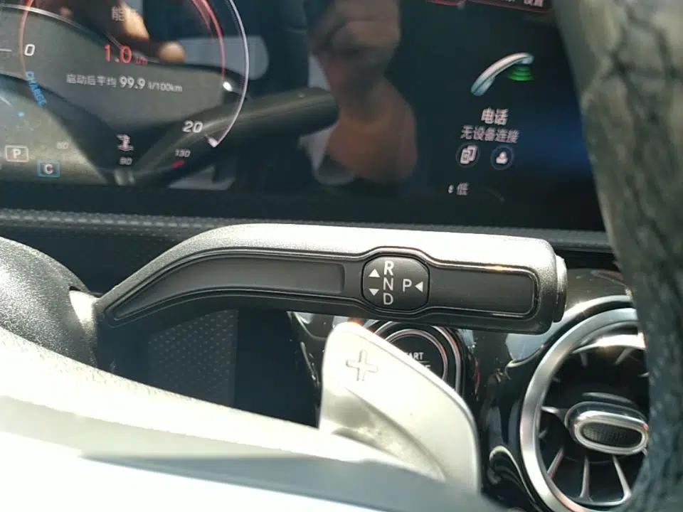 Mercedes-Benz A-Class 2020 A 200 L Sport Sedan — миниатюра 17