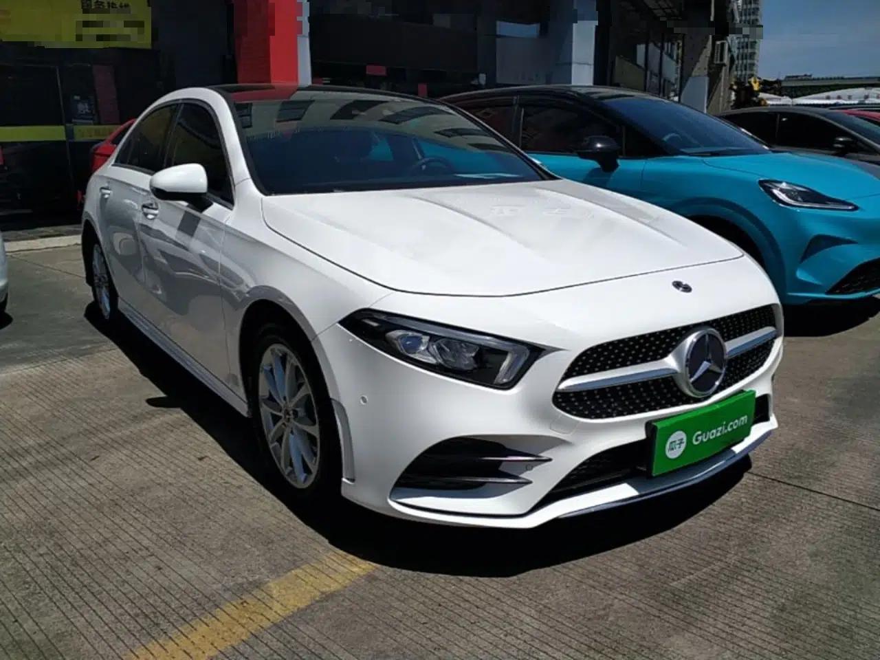 Mercedes-Benz A-Class 2020 A 200 L Sport Sedan — миниатюра 3