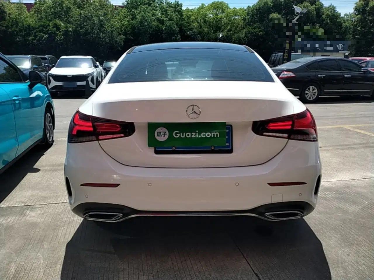 Mercedes-Benz A-Class 2020 A 200 L Sport Sedan — миниатюра 5