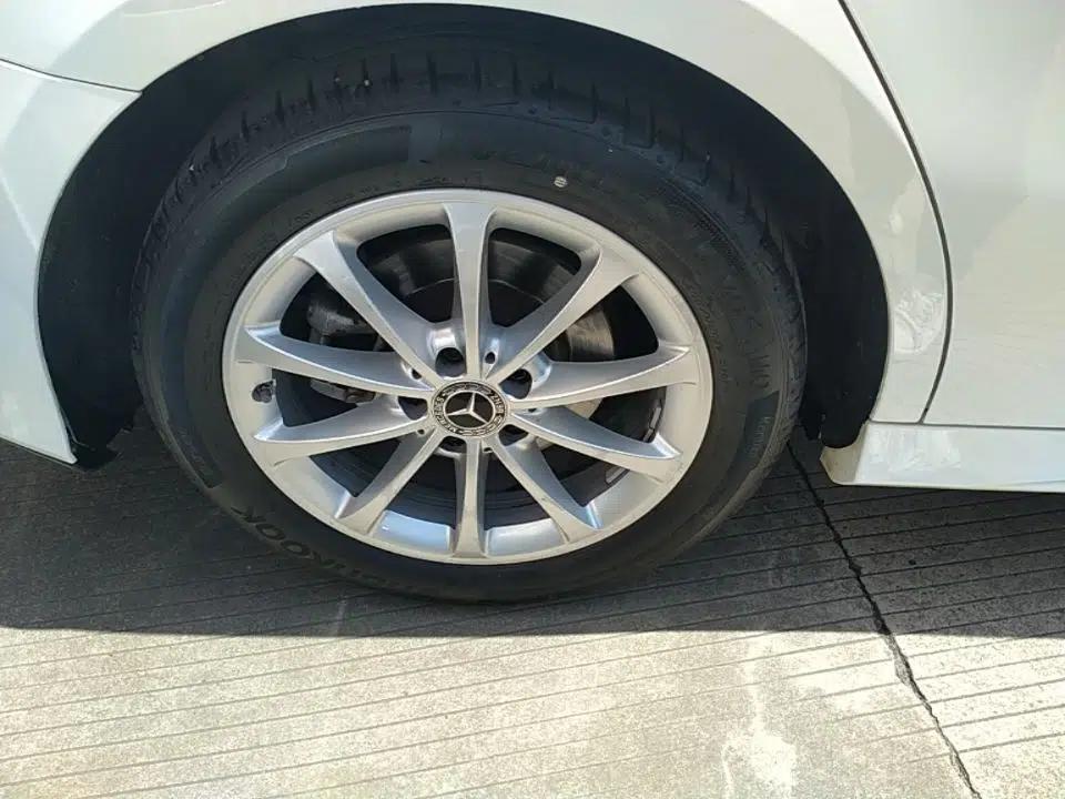 Mercedes-Benz A-Class 2020 A 200 L Sport Sedan — миниатюра 10