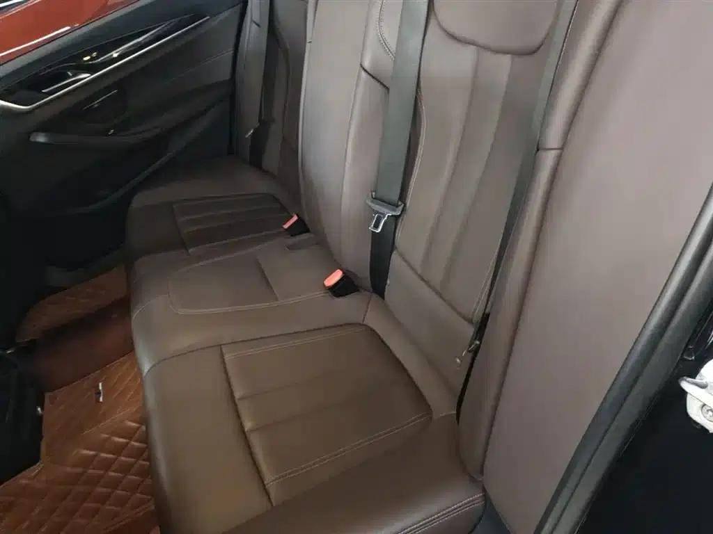 2019 BMW 5 Series 525Li M Sport Package — миниатюра 17