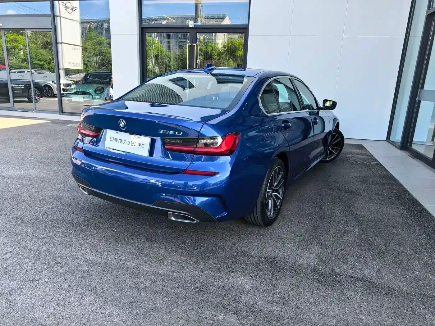 2022 BMW 3 Series 325Li M Sport Package — миниатюра 11