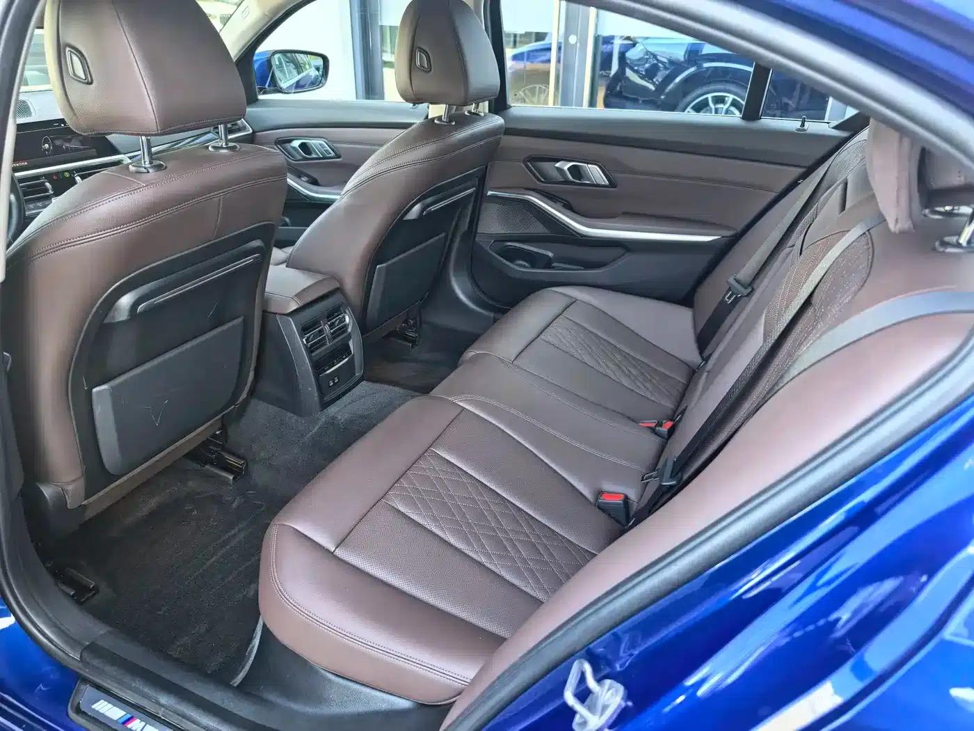 2022 BMW 3 Series 325Li M Sport Package — миниатюра 9