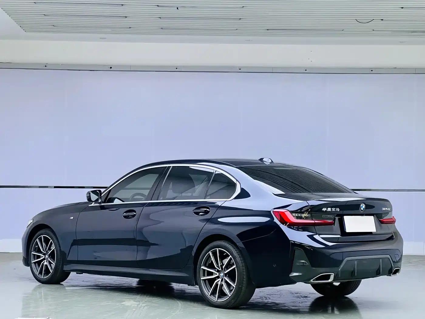 2021 BMW 3 Series 320Li M Sport Package — миниатюра 4
