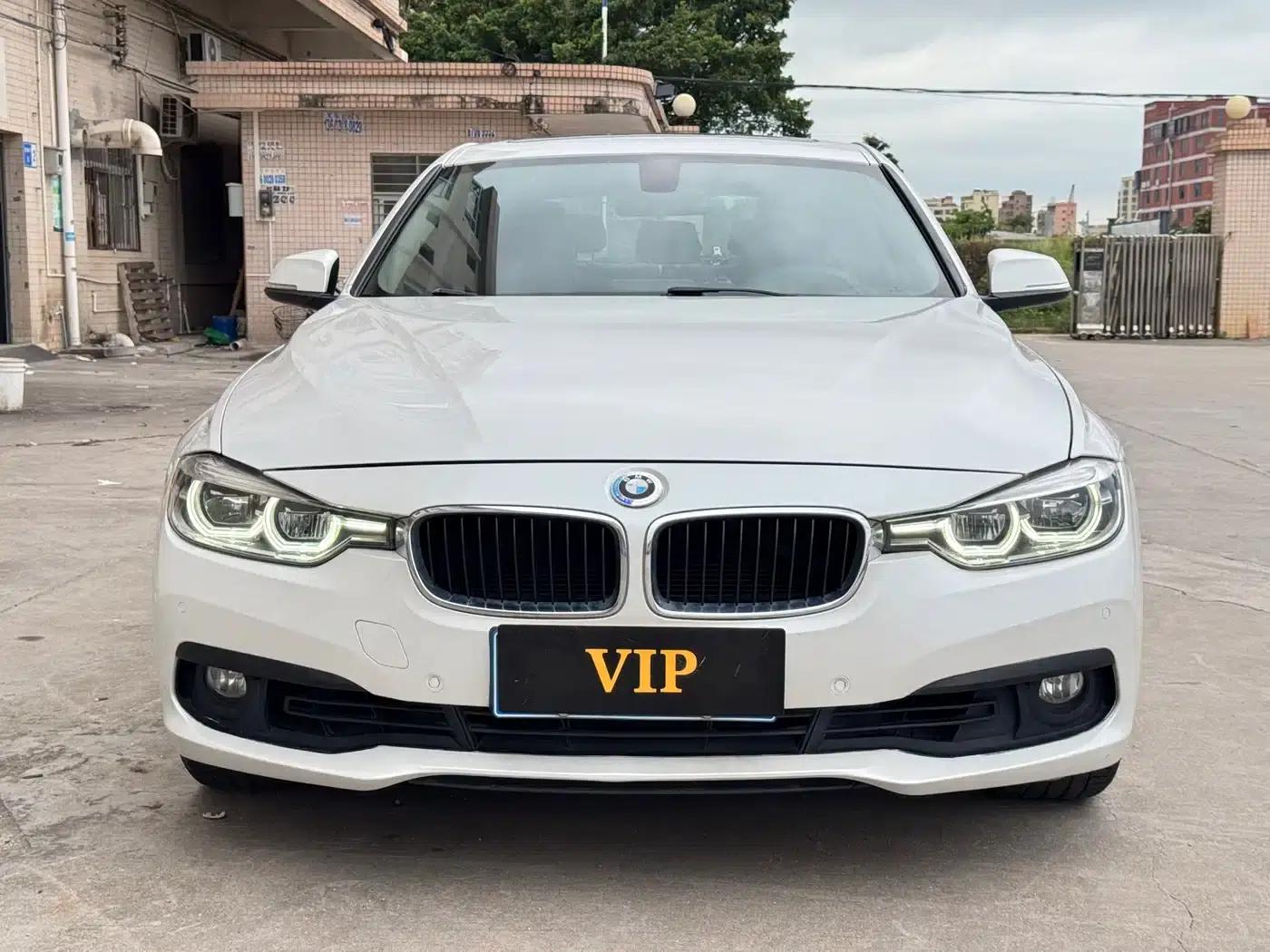 2017 BMW 3 Series 318i Fashion Edition — миниатюра 2