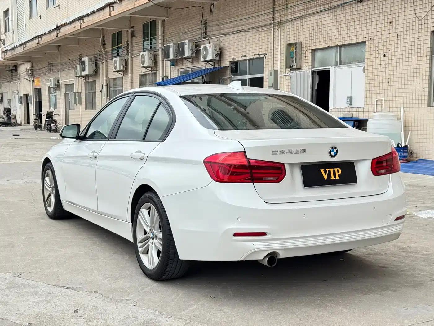 2017 BMW 3 Series 318i Fashion Edition — миниатюра 6