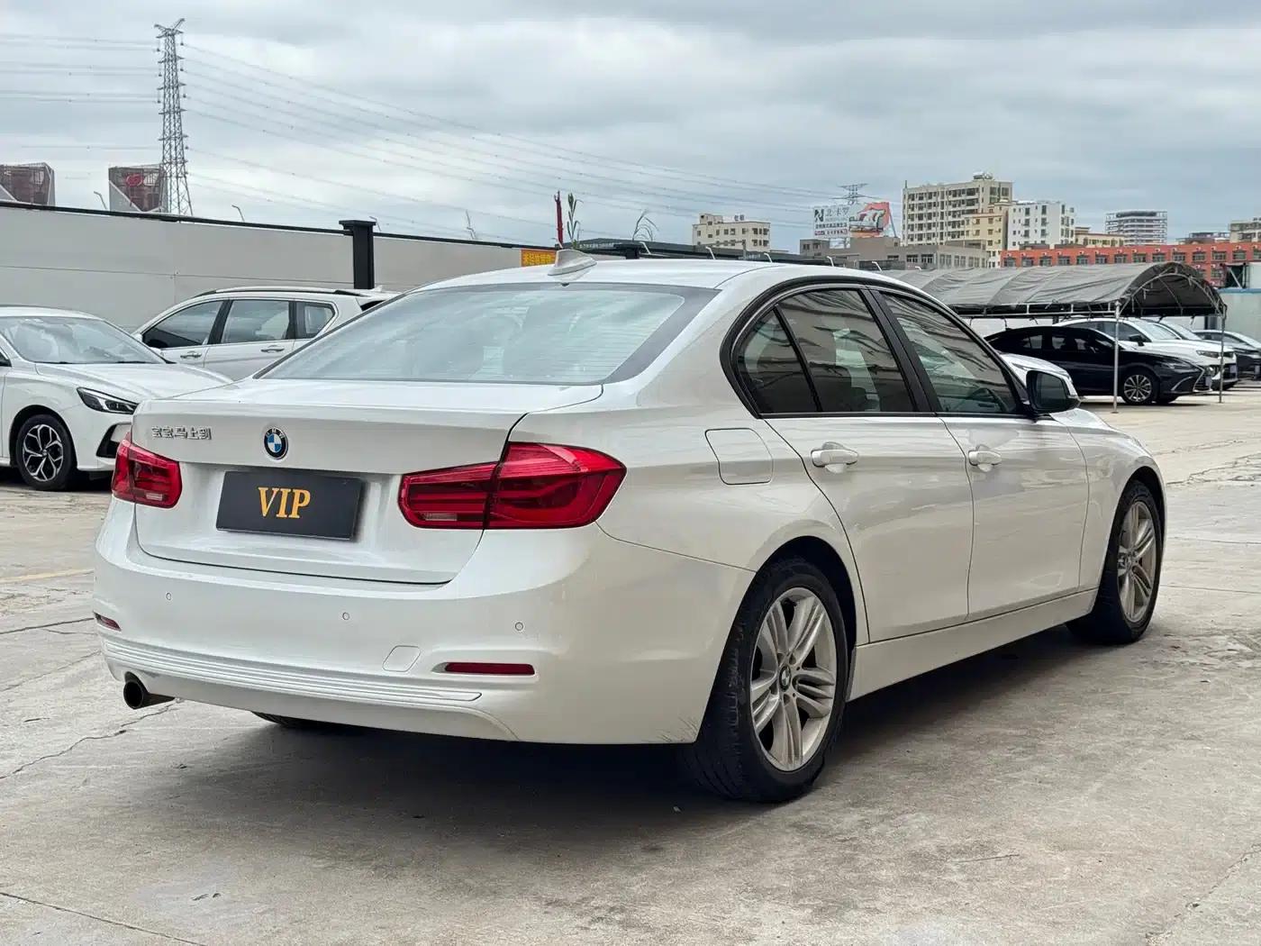 2017 BMW 3 Series 318i Fashion Edition — миниатюра 8