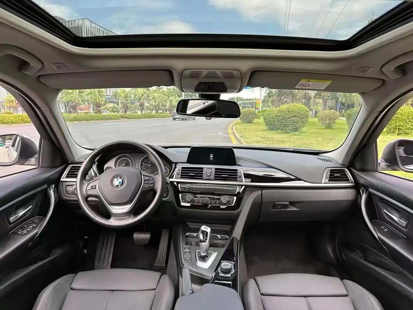BMW 3 Series 2018 320Li Fashion Edition — миниатюра 8