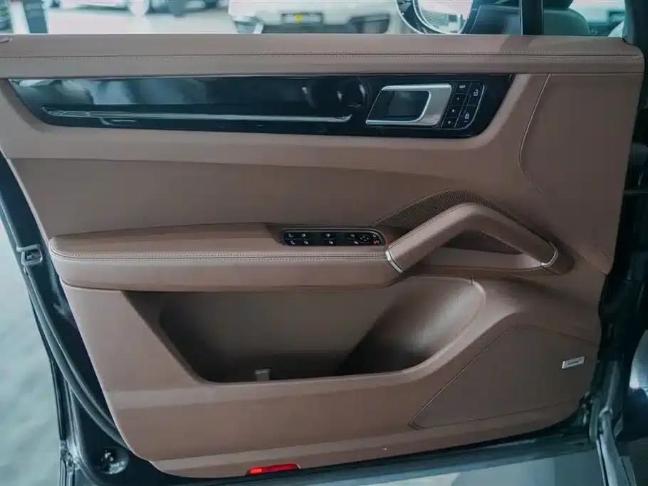 2021 Cayenne 3.0T Automatic — миниатюра 8