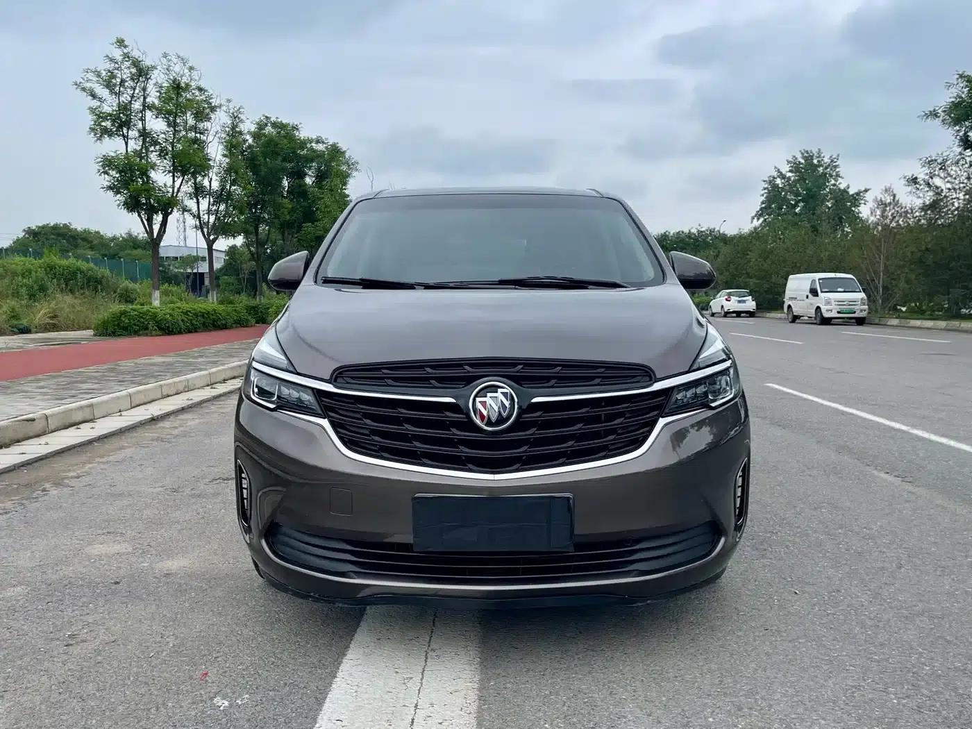 Buick GL8 2022 Land Business Class 652T Comfort — миниатюра 2