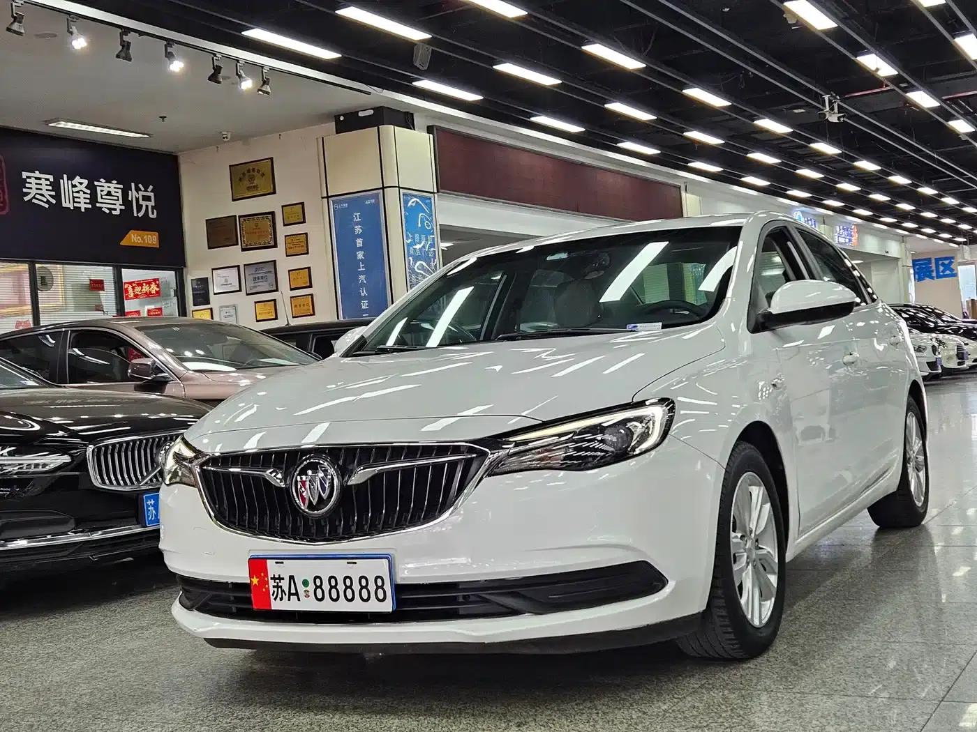 Buick Excelle 2019 15T Dual-Clutch Connected Elite (National V Emission Standard) — миниатюра 1