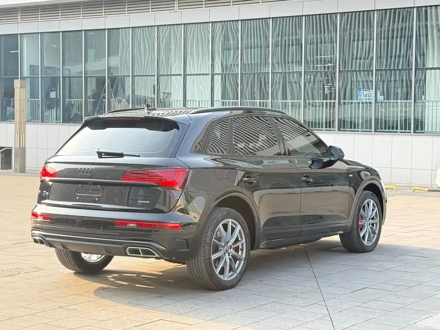 Audi Q5L 2024 40 TFSI Luxury Dynamic — миниатюра 4