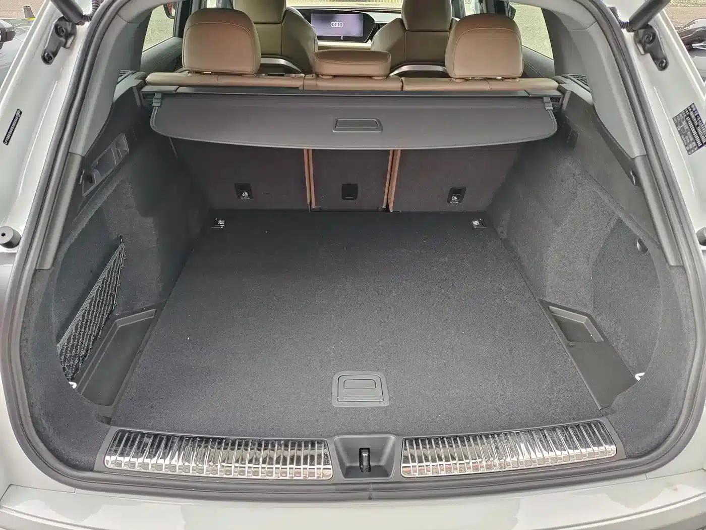 Audi Q5L 2026 2.0T Exclusive Edition for Million Users — миниатюра 8