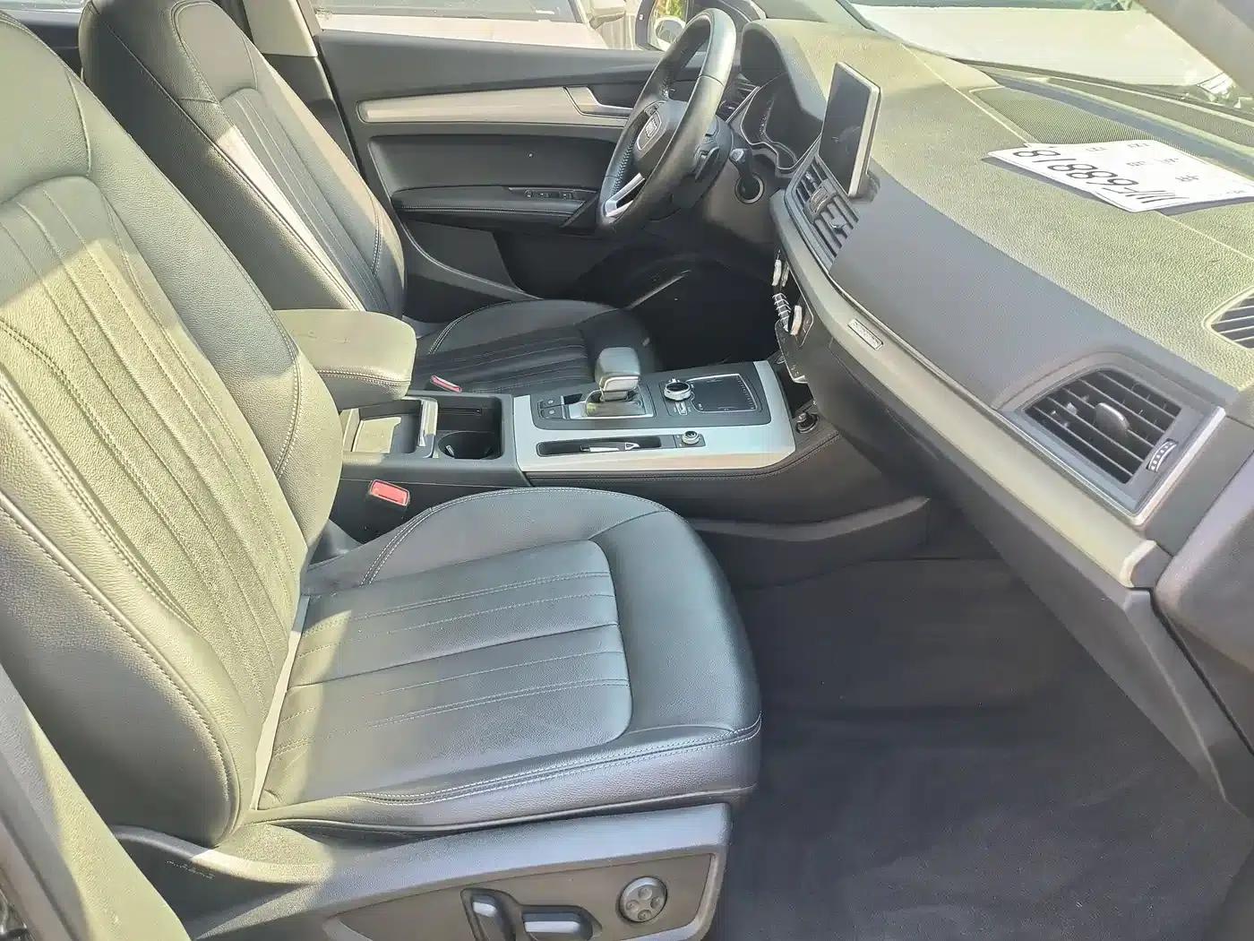 Audi Q5L 2020 40 TFSI Luxury Fashion Edition — миниатюра 9