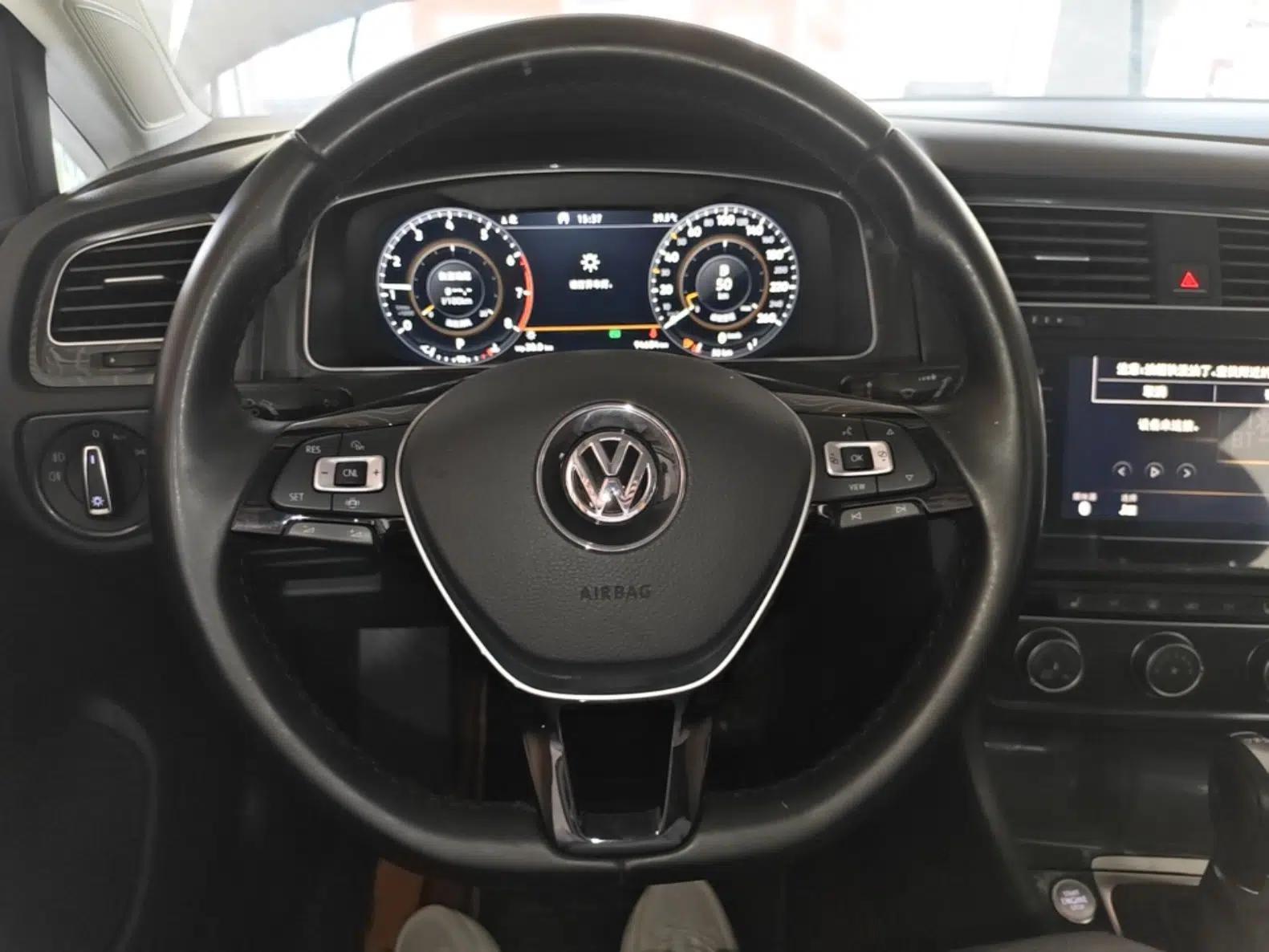 Volkswagen Golf 2020 Zhiai Edition 280TSI DSG Luxury Model — миниатюра 14