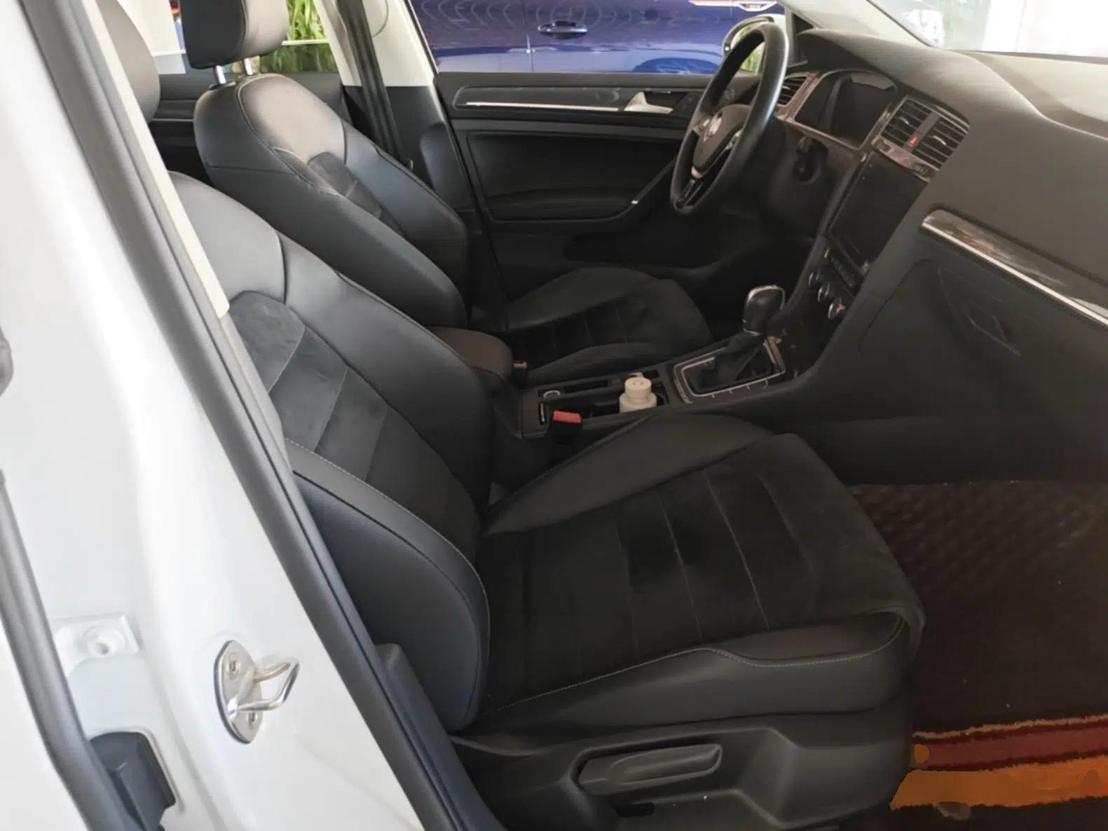Volkswagen Golf 2020 Zhiai Edition 280TSI DSG Luxury Model — миниатюра 23