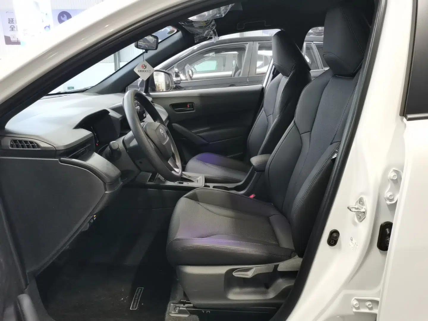 Toyota Corolla Cross 2026 Model 2.0L Pioneer Edition — миниатюра 18