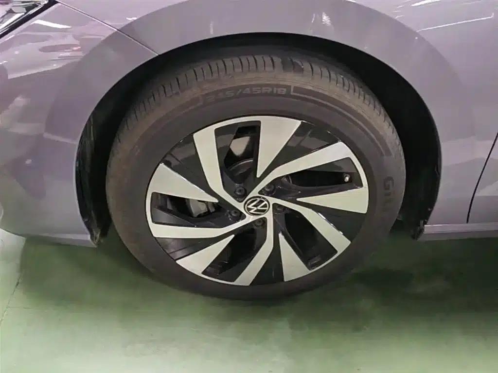 2025 Volkswagen Passat Pro 380TSI Dragon Edition — миниатюра 23