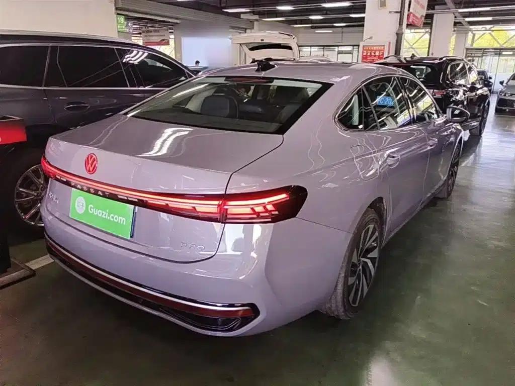 2025 Volkswagen Passat Pro 380TSI Dragon Edition — миниатюра 7