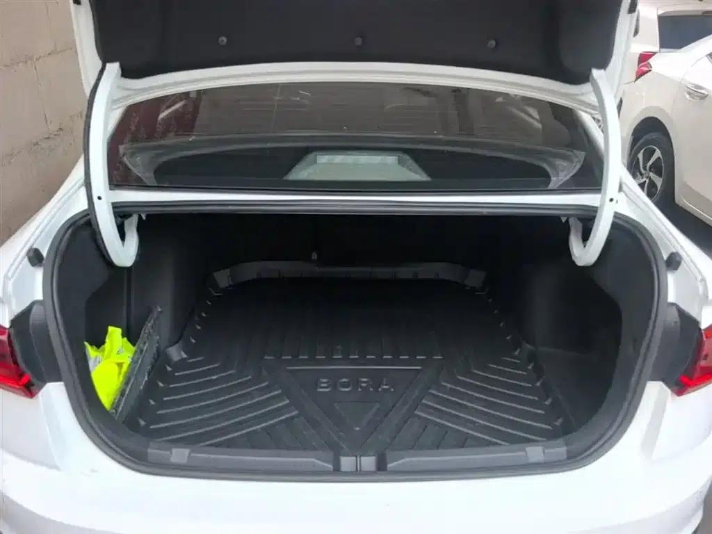 2023 Volkswagen Bora 300TSI DSG Premium Edition — миниатюра 19