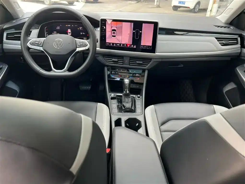 2023 Volkswagen Bora 300TSI DSG Premium Edition — миниатюра 8