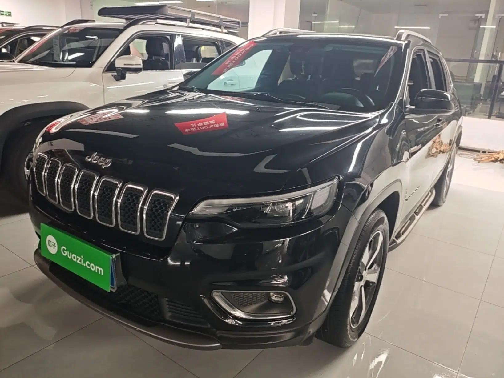 Jeep Cherokee 2019 2.0T Four-Wheel Drive Explorer Edition China V — миниатюра 1