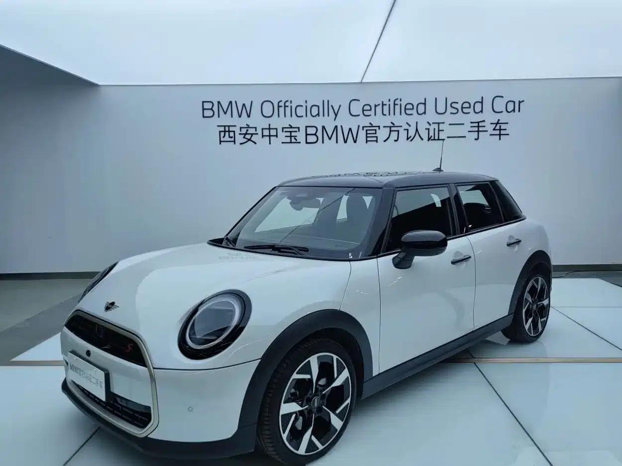 MINI 2025 2.0T COOPER S Artist 5-Door Edition — миниатюра 1