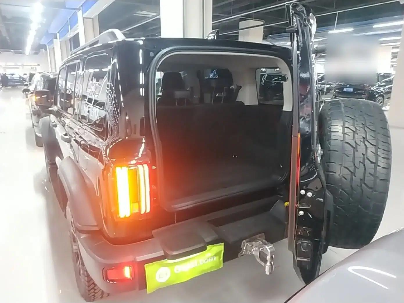 Tank 300 2023 Off-Road Edition 2.0T Challenger — миниатюра 22