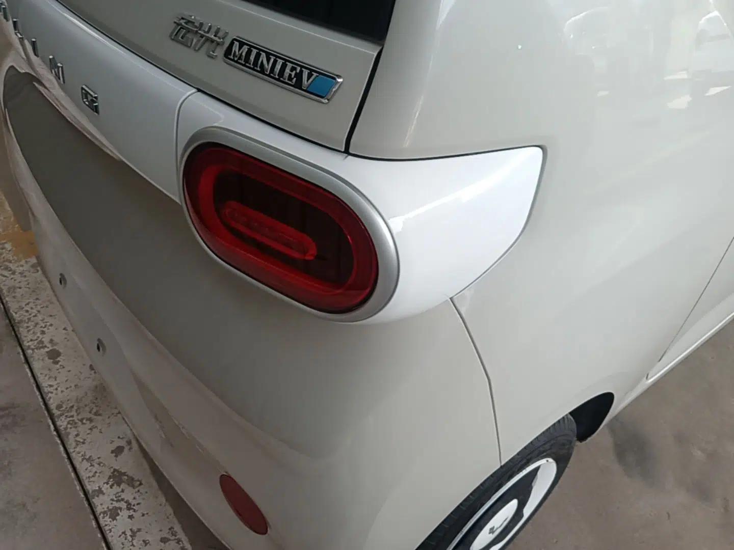 Wuling Hongguang MINIEV 2024 3rd Generation 215km Youth Edition — миниатюра 7