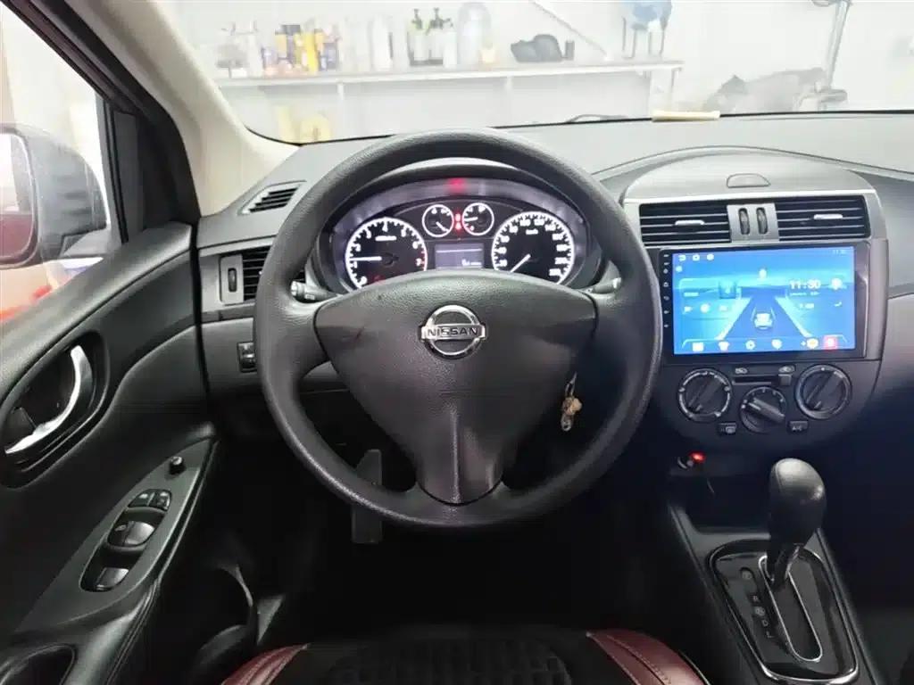 2011 Tiida 1.6L CVT Comfort Model — миниатюра 11