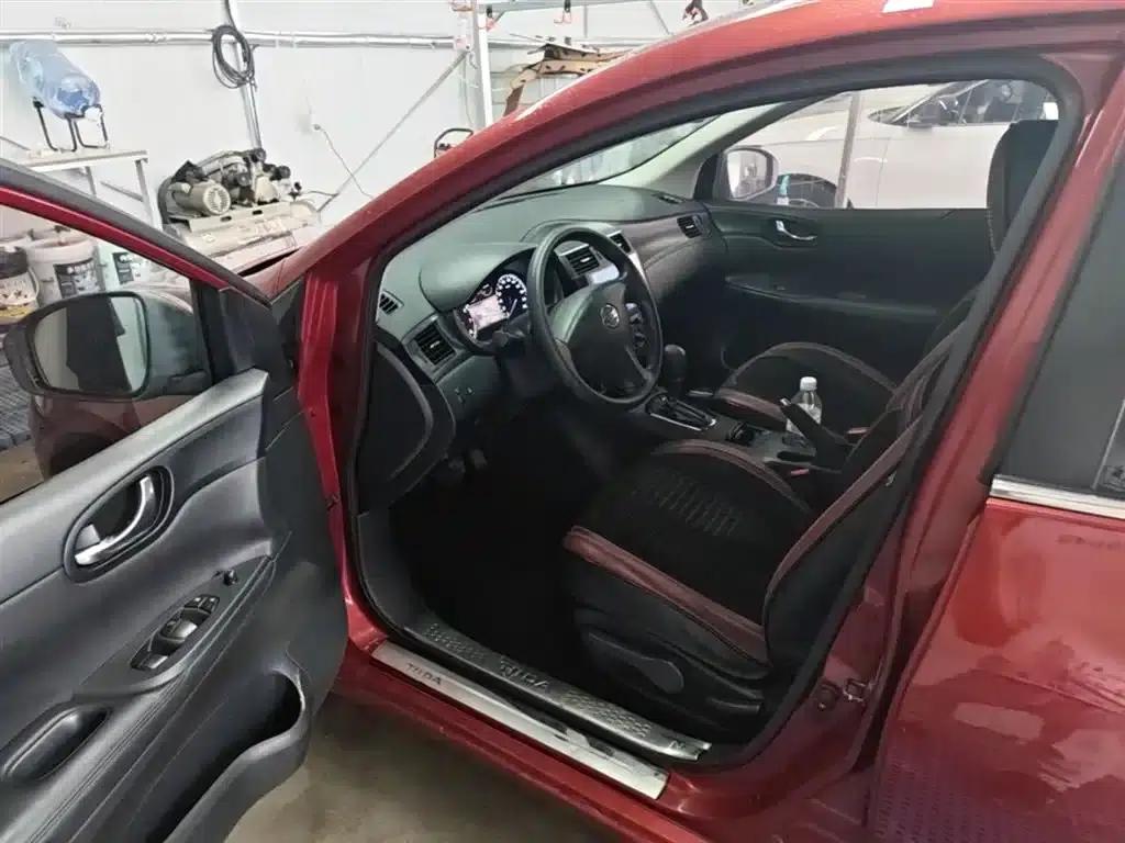 2011 Tiida 1.6L CVT Comfort Model — миниатюра 16