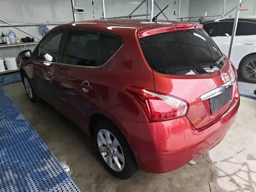 2011 Tiida 1.6L CVT Comfort Model — миниатюра 5