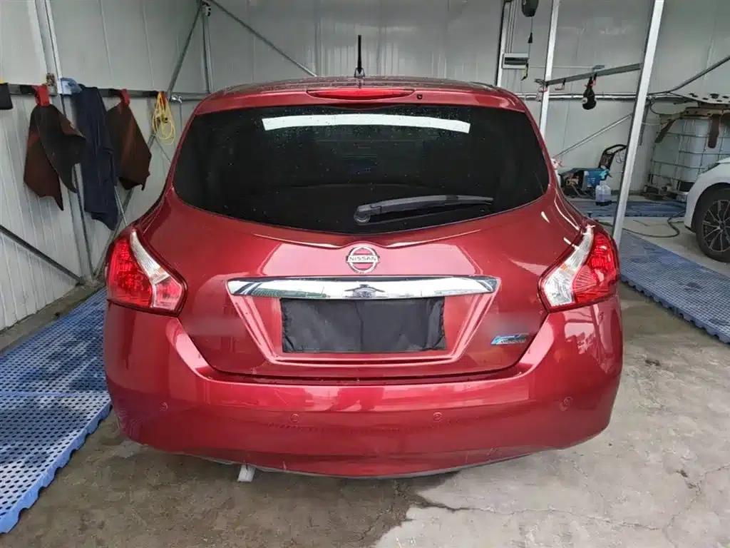 2011 Tiida 1.6L CVT Comfort Model — миниатюра 6