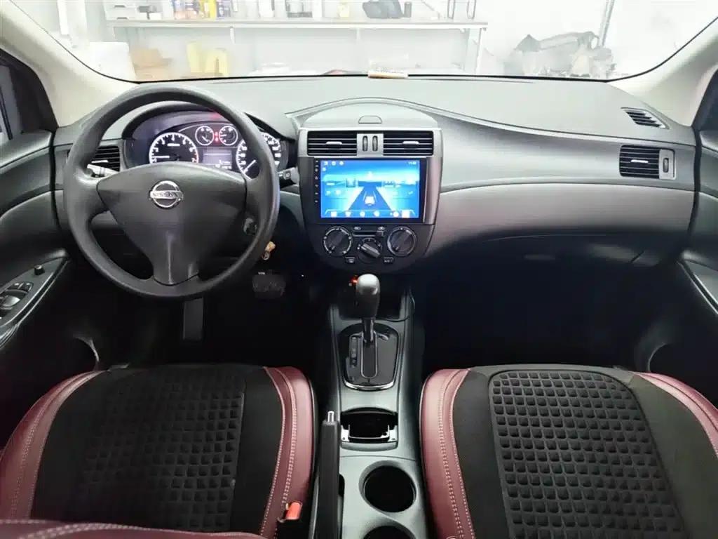 2011 Tiida 1.6L CVT Comfort Model — миниатюра 10