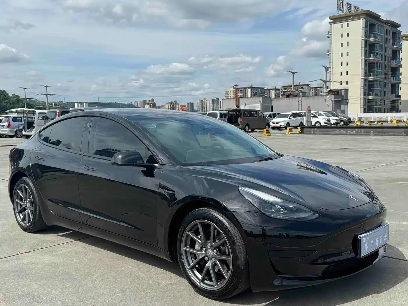 Model 3 2022 Rear-Wheel Drive — миниатюра 3