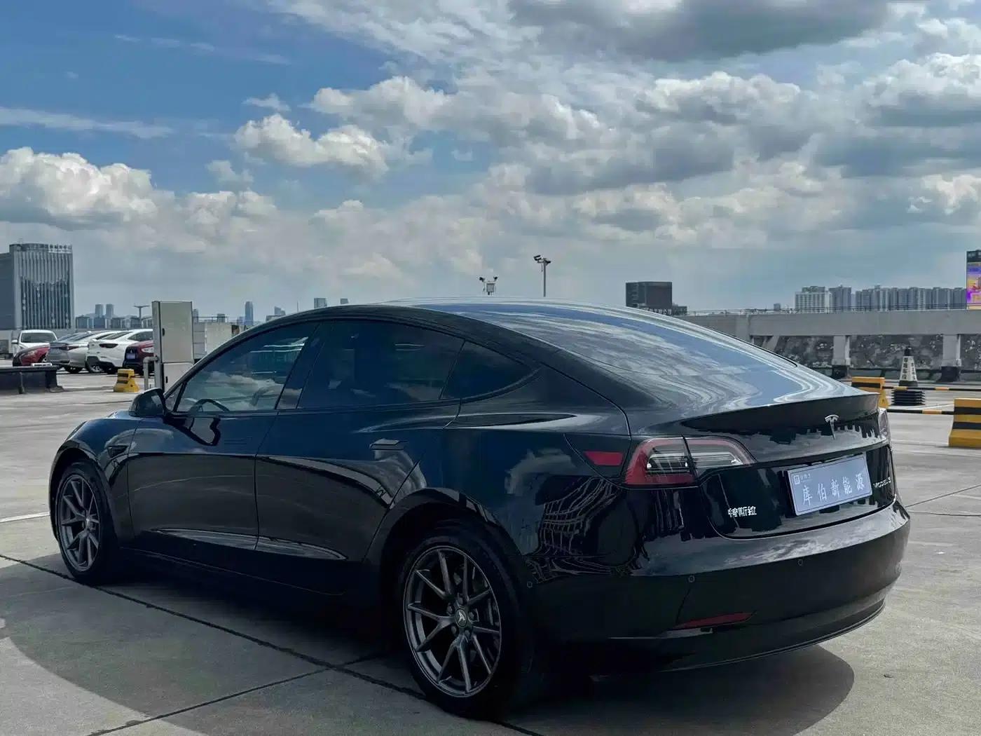 Model 3 2022 Rear-Wheel Drive — миниатюра 4