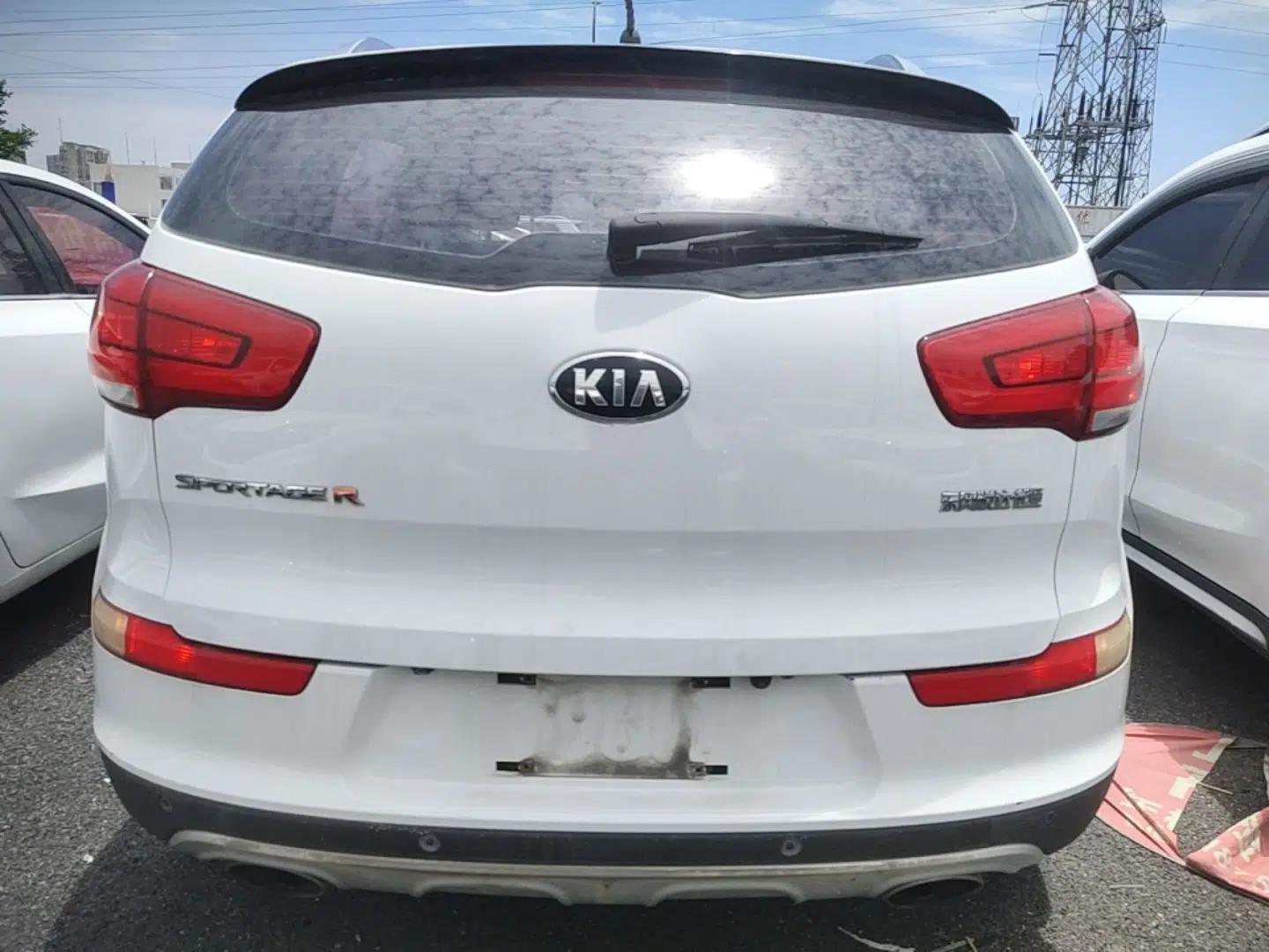 Kia Sportage R 2015 2.0L Automatic Two-Wheel Drive GLS — миниатюра 3