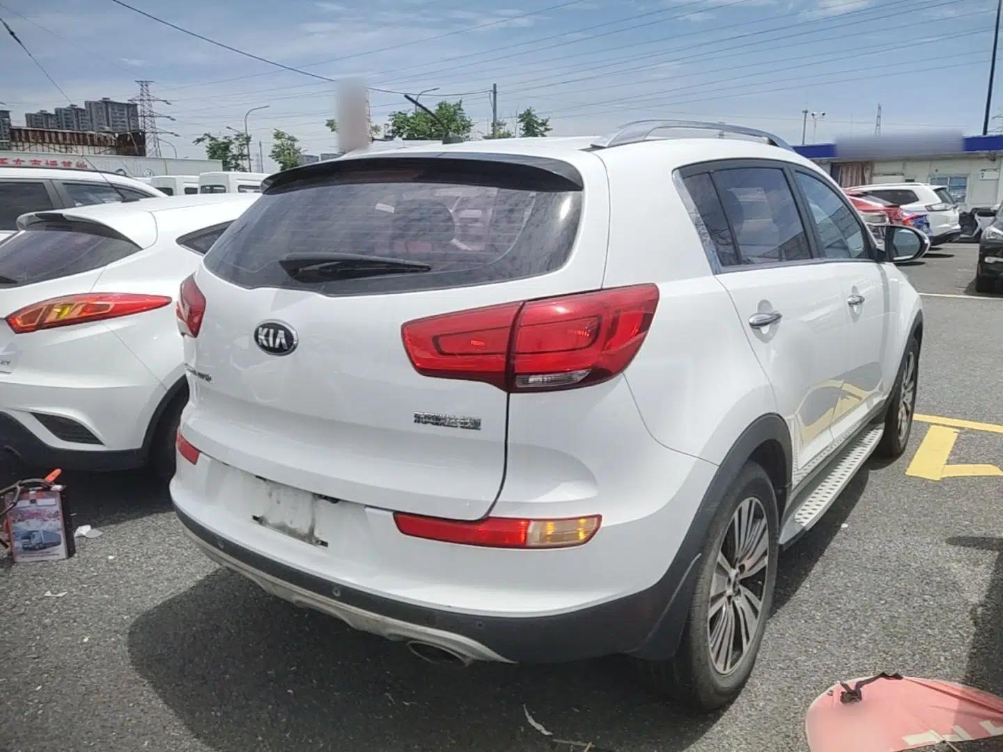 Kia Sportage R 2015 2.0L Automatic Two-Wheel Drive GLS — миниатюра 4