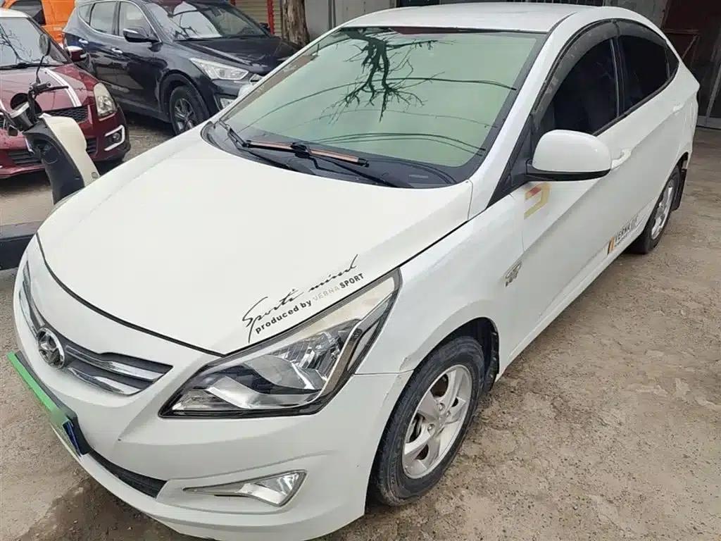 2016 Hyundai Reina 1.4L Automatic Intelligent GLS — миниатюра 1