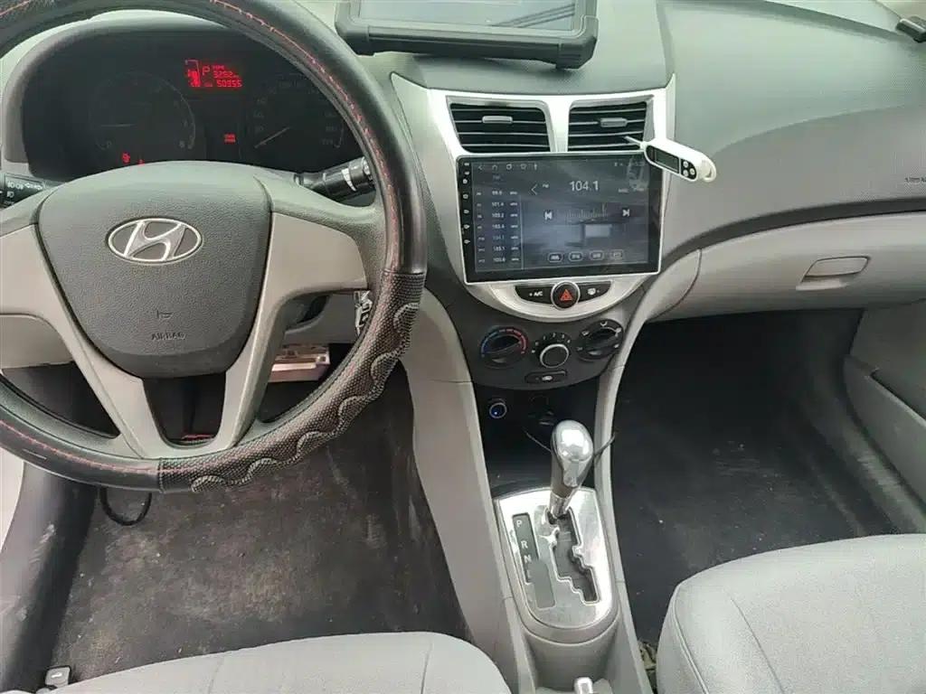2016 Hyundai Reina 1.4L Automatic Intelligent GLS — миниатюра 10