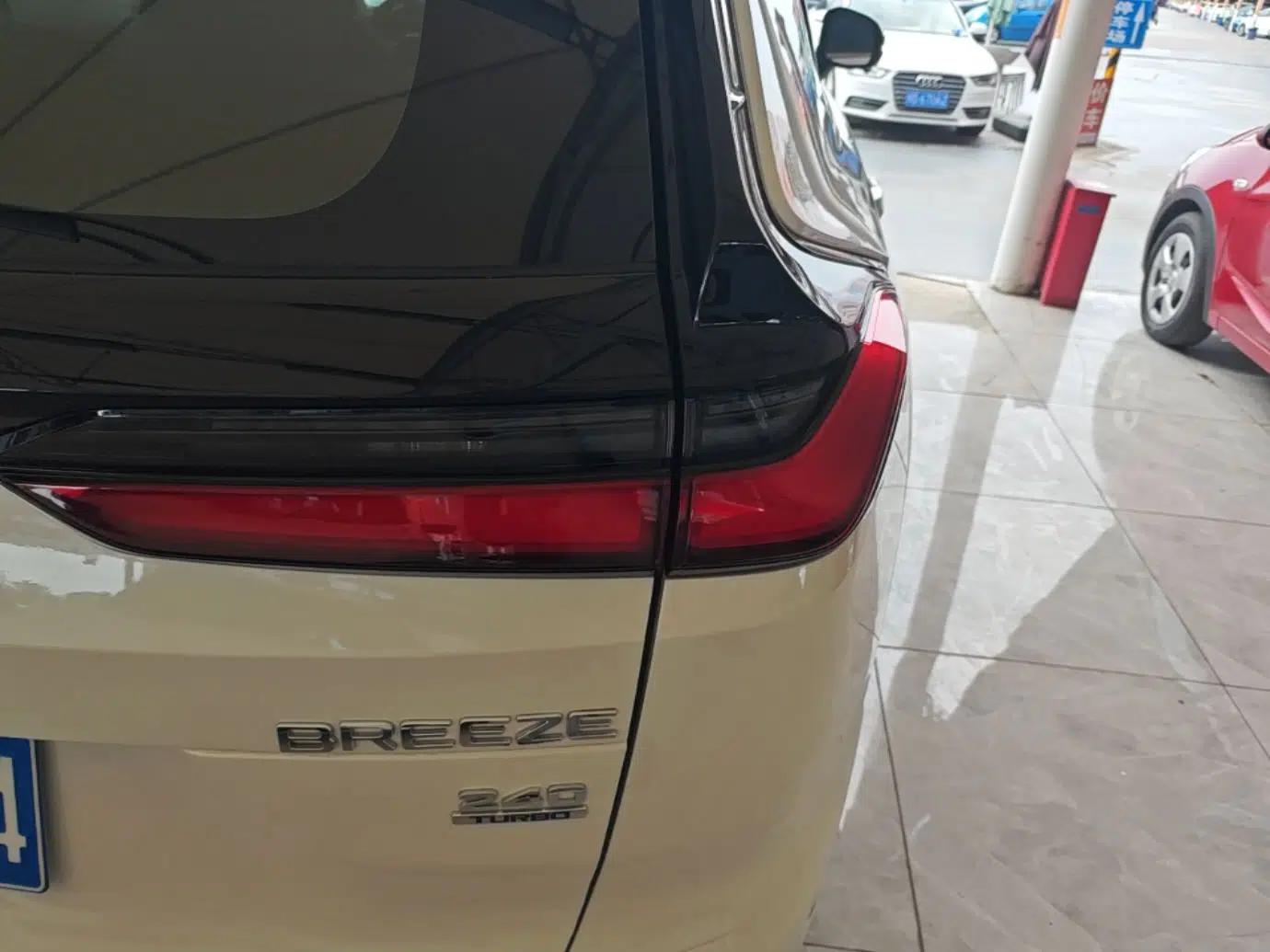 Honda Breeze 2023 240TURBO Two-Wheel Drive Elite Edition 5 Seats — миниатюра 7