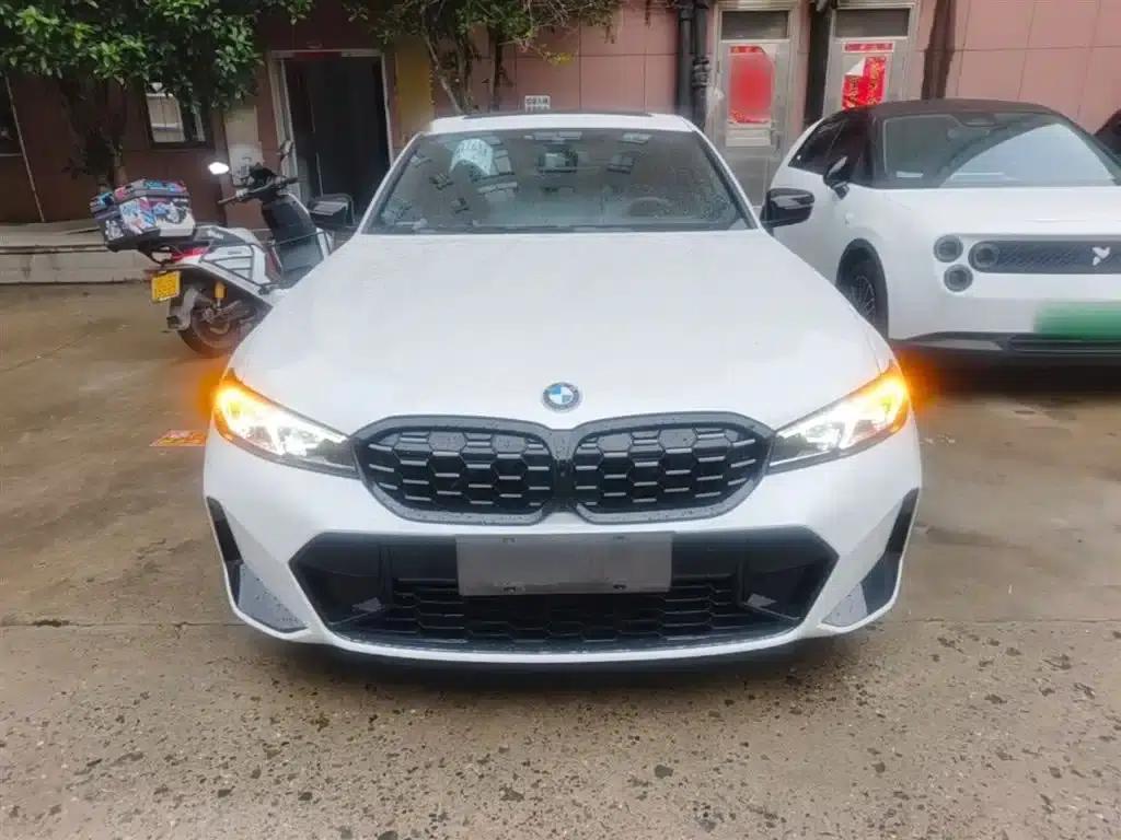 2023 BMW 3 Series 325i M Sport Shadow Edition — миниатюра 3