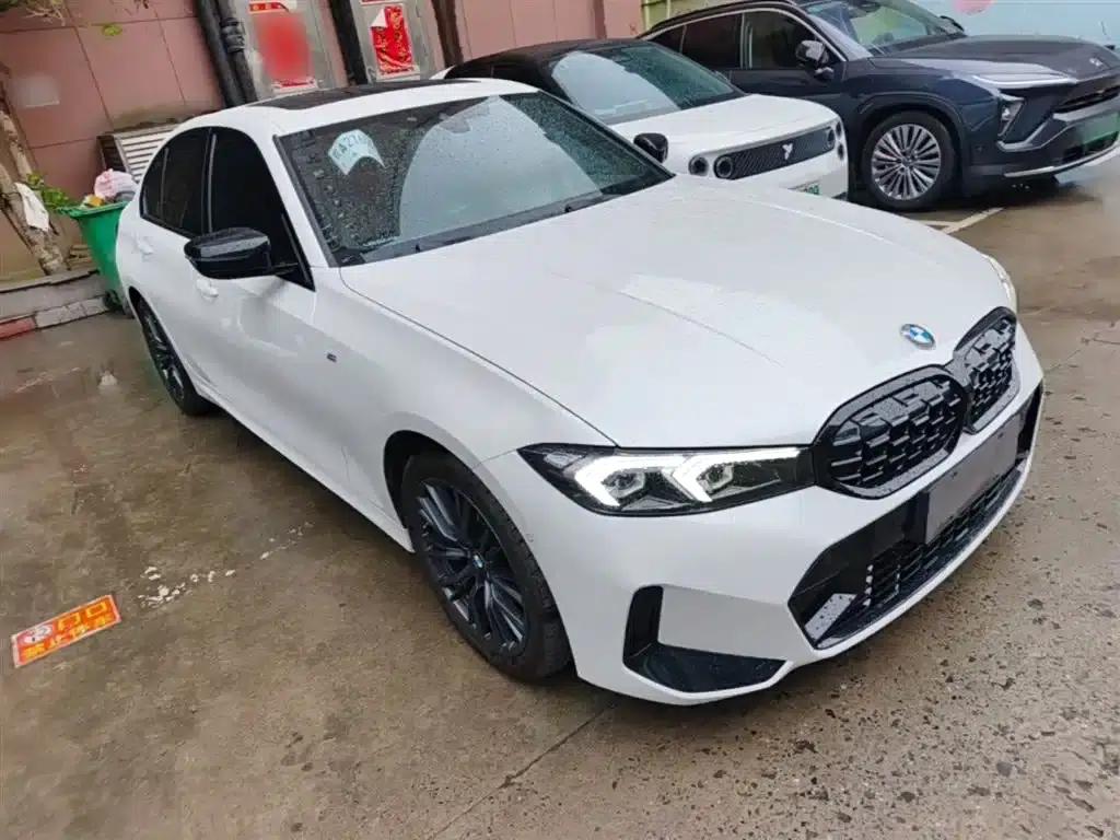 2023 BMW 3 Series 325i M Sport Shadow Edition — миниатюра 4
