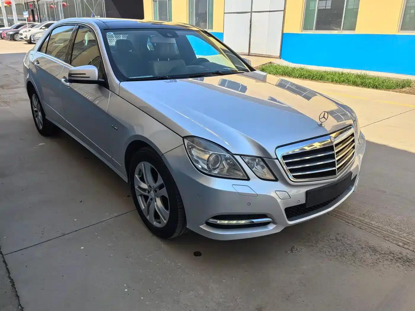 Mercedes-Benz E-Class 2011 E 260 L CGI Fashion Edition — миниатюра 1