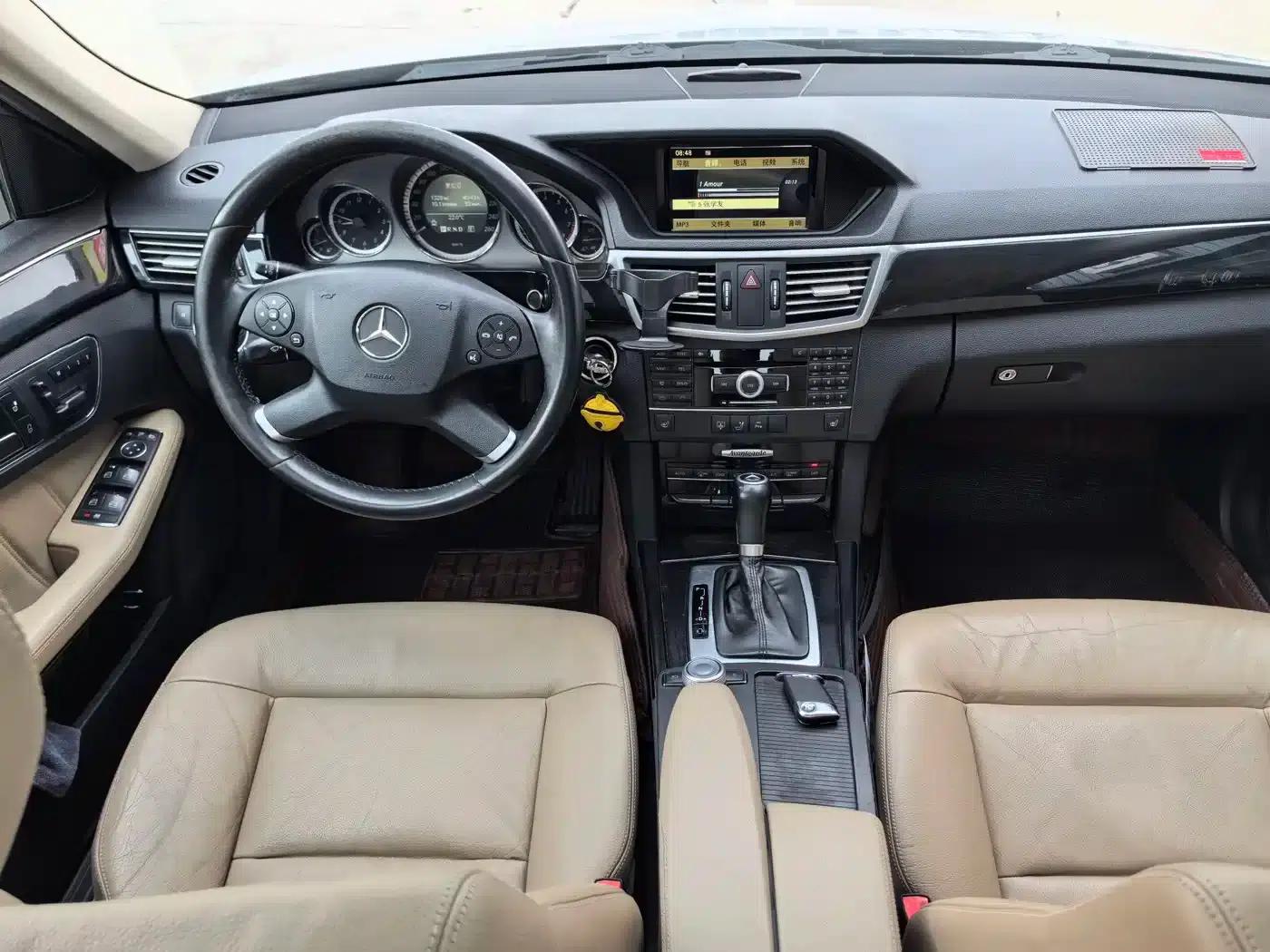 Mercedes-Benz E-Class 2011 E 260 L CGI Fashion Edition — миниатюра 8
