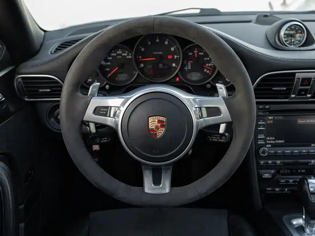2011 Porsche 911 Carrera 4 GTS Coupe 3.8L — миниатюра 12